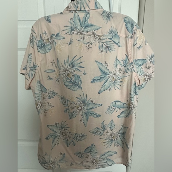 Hollister button up - Picture 3 of 3